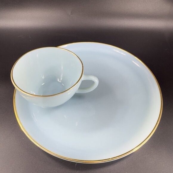 Vintage Anchor Hocking Fire King Blue Turquoise Lunch Snack Plate and Cup Set - Picture 7 of 13
